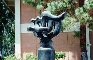 Photograph of 'Le chant des voyelles (Song of the Vowels)', bronze sculpture.
